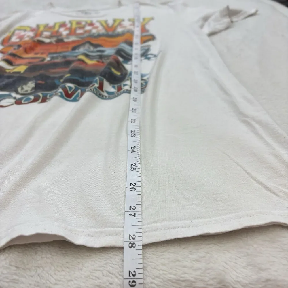 Chevy Classics Corvette T-Shirt Mens Medium White Official Chevrolet Product